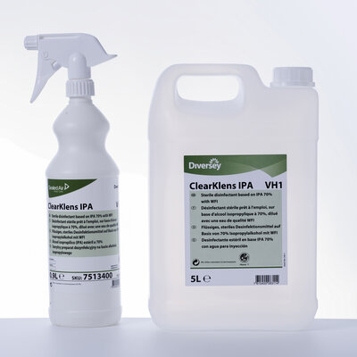 Das als Flächendesinfektionsmittel zugelassene  sterile IPA 70/30 Spray von Diversey 